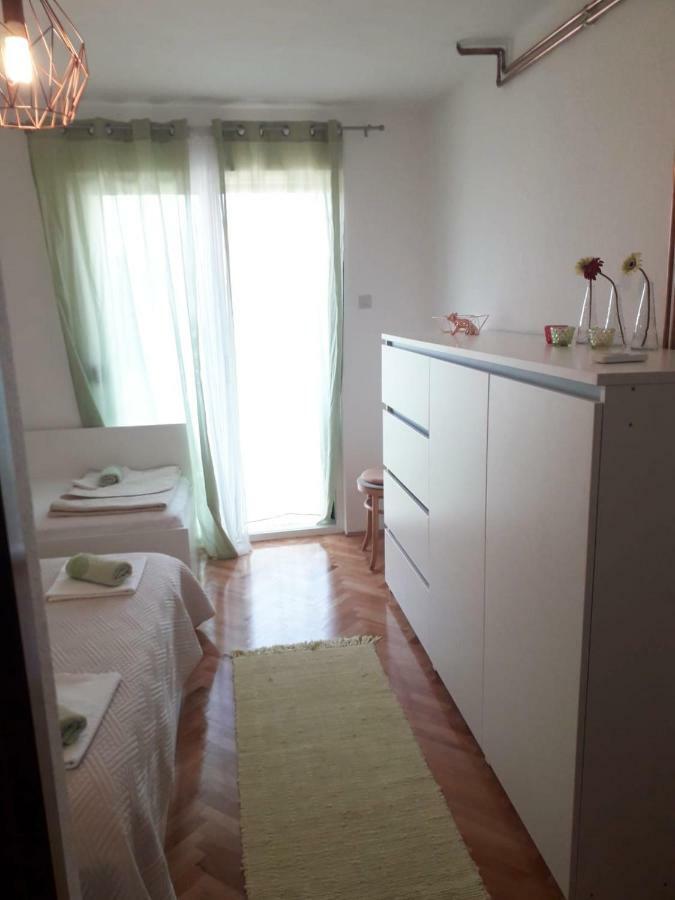 Apartments Mira Makarska Zewnętrze zdjęcie
